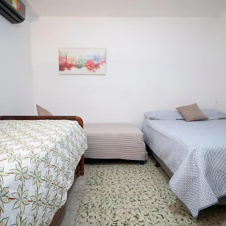 Casa Caribe, Excellent Location In Bocagrande * Cartagena