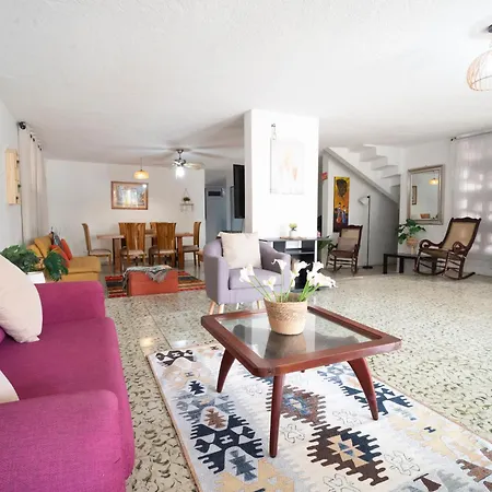 Casa Caribe, Excellent Location In Bocagrande Сasa de vacaciones