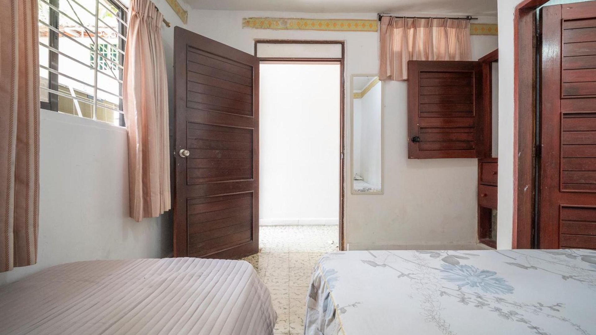 Casa Caribe, Excellent Location In Bocagrande * Cartagena