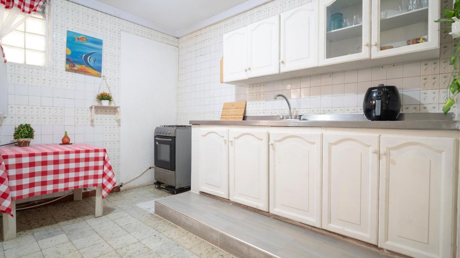 Casa Caribe, Excellent Location In Bocagrande *