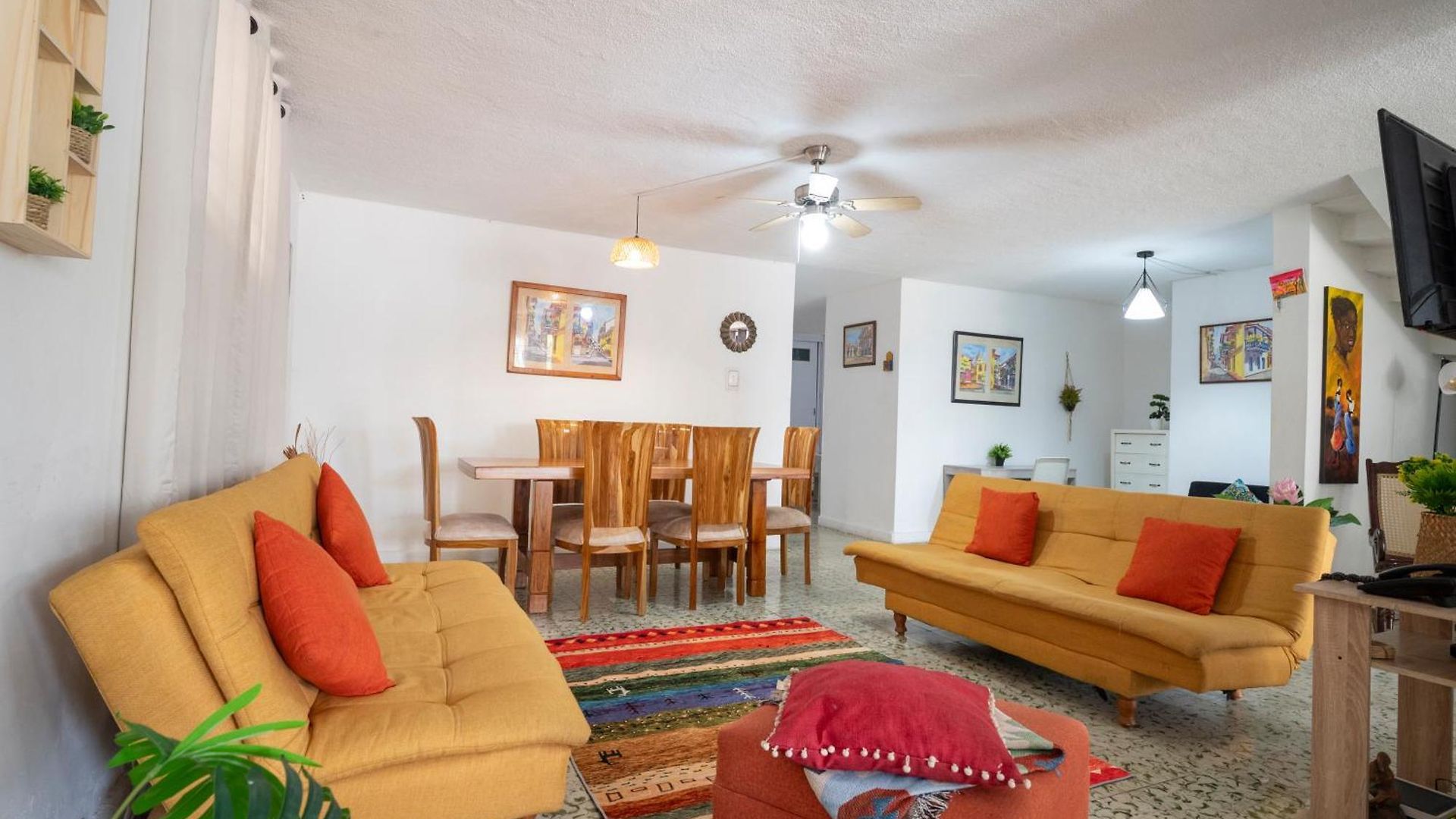Casa Caribe, Excellent Location In Bocagrande