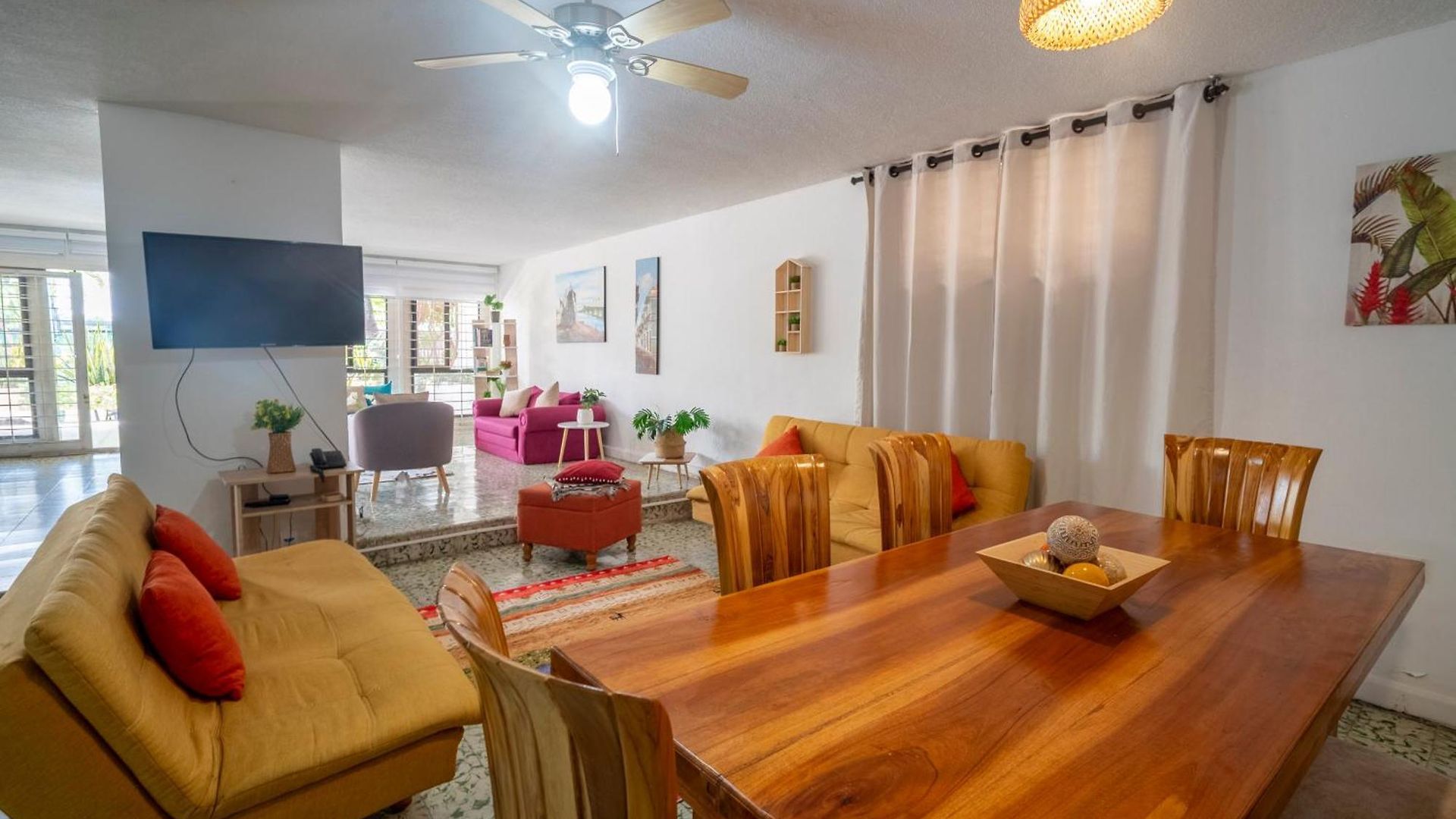 Casa Caribe, Excellent Location In Bocagrande Cartagena