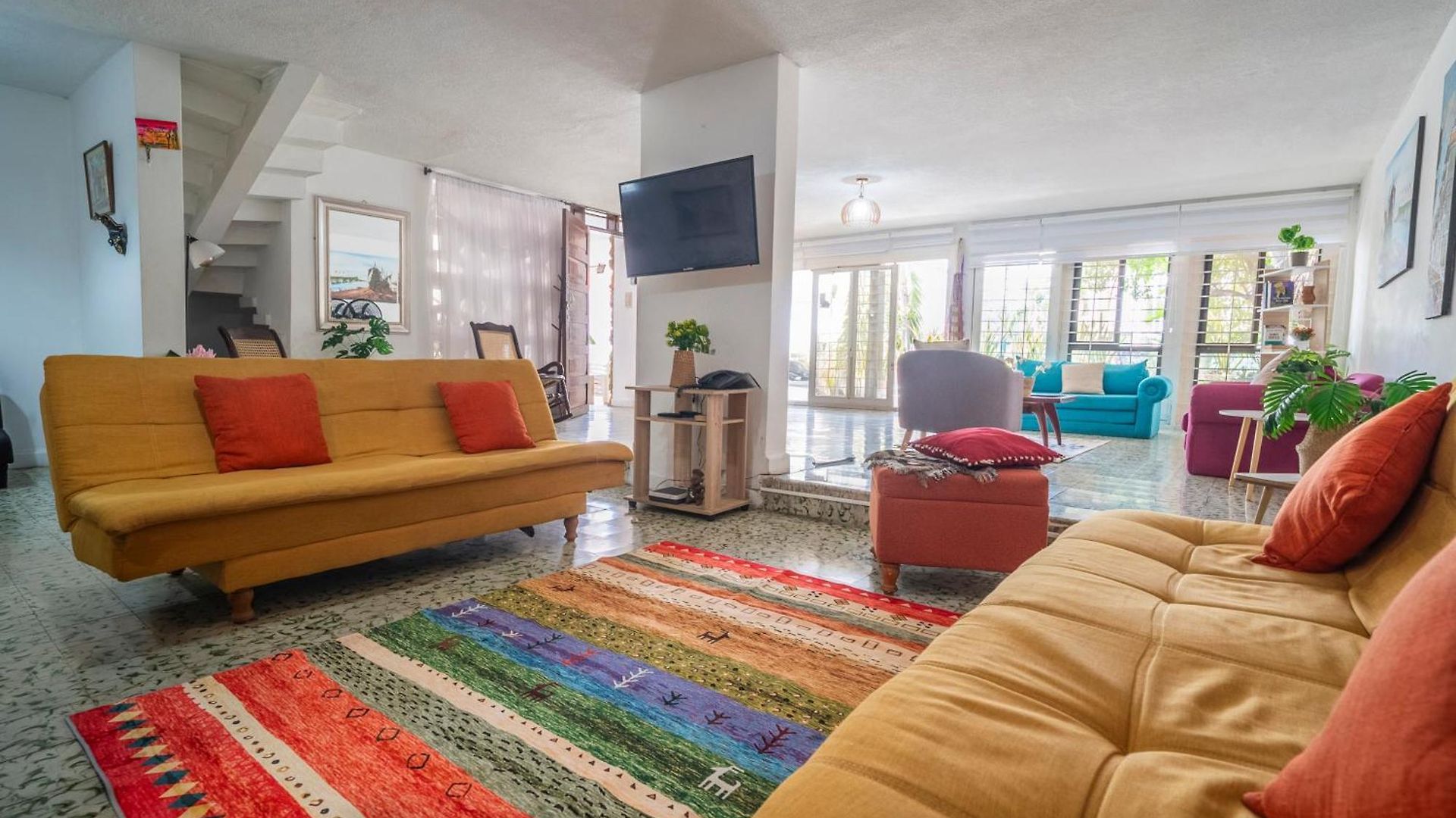 Casa Caribe, Excellent Location In Bocagrande *