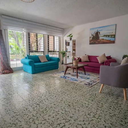 Casa Caribe, Excellent Location In Bocagrande Cartagena